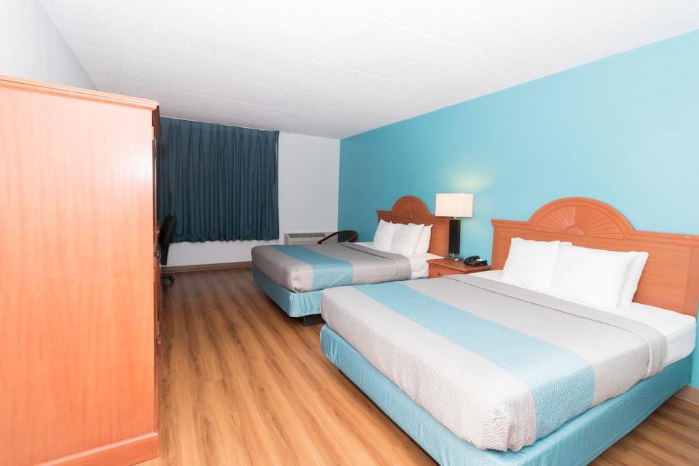 Hotel 6-clarion, Pa 2*
