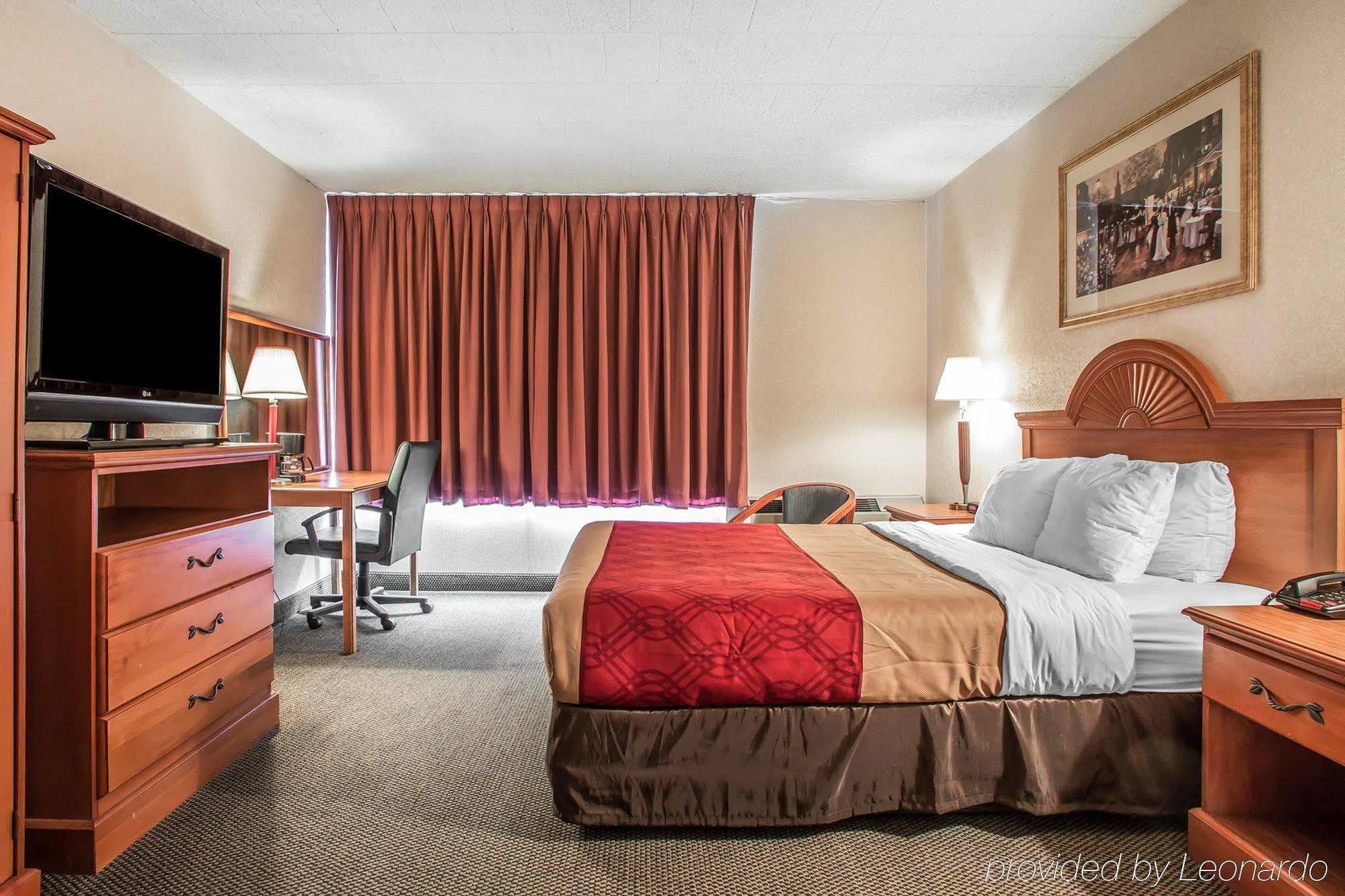 Hotel 6-clarion, Pa 2*