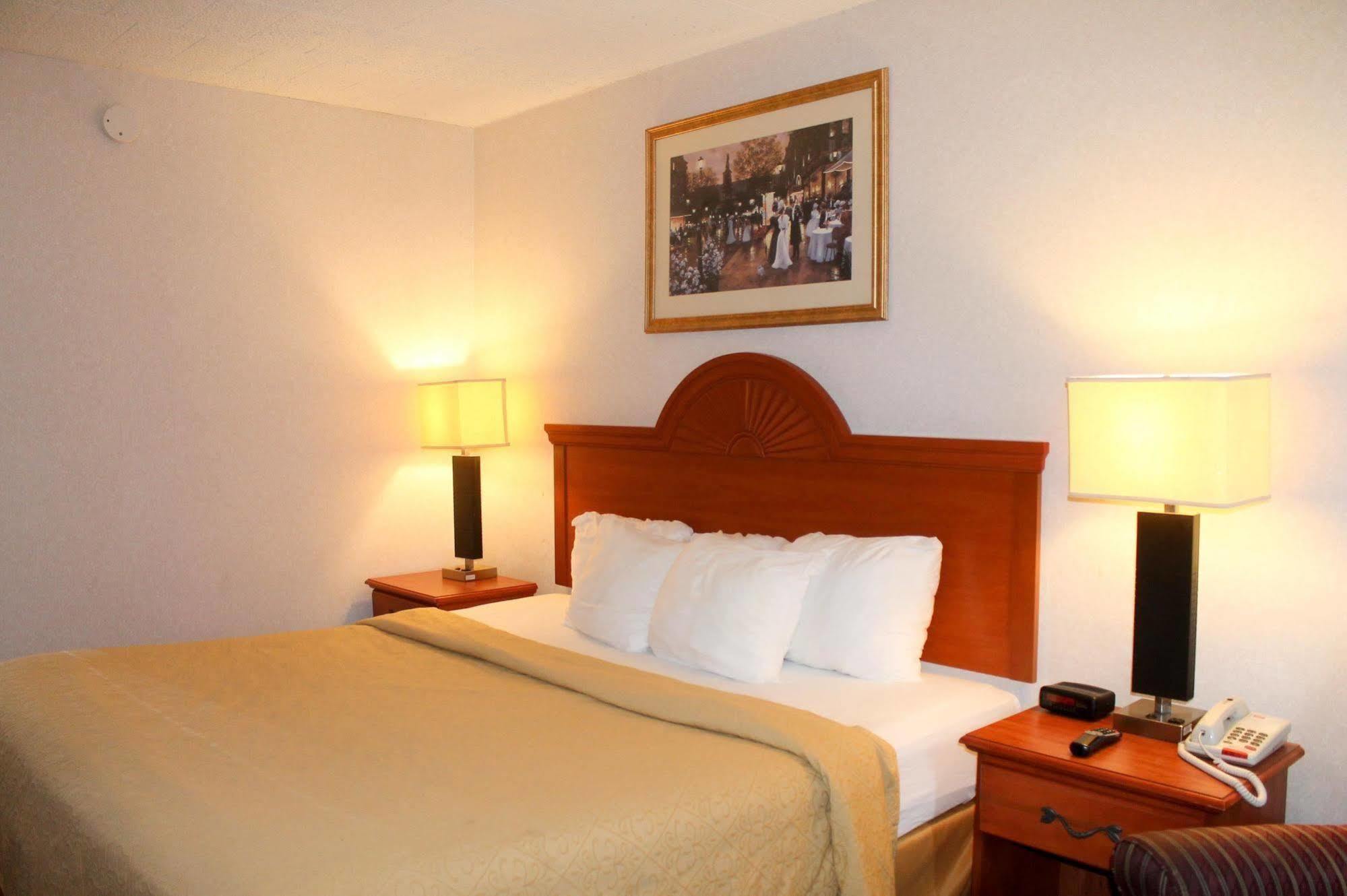 6-clarion, Pa Hotel